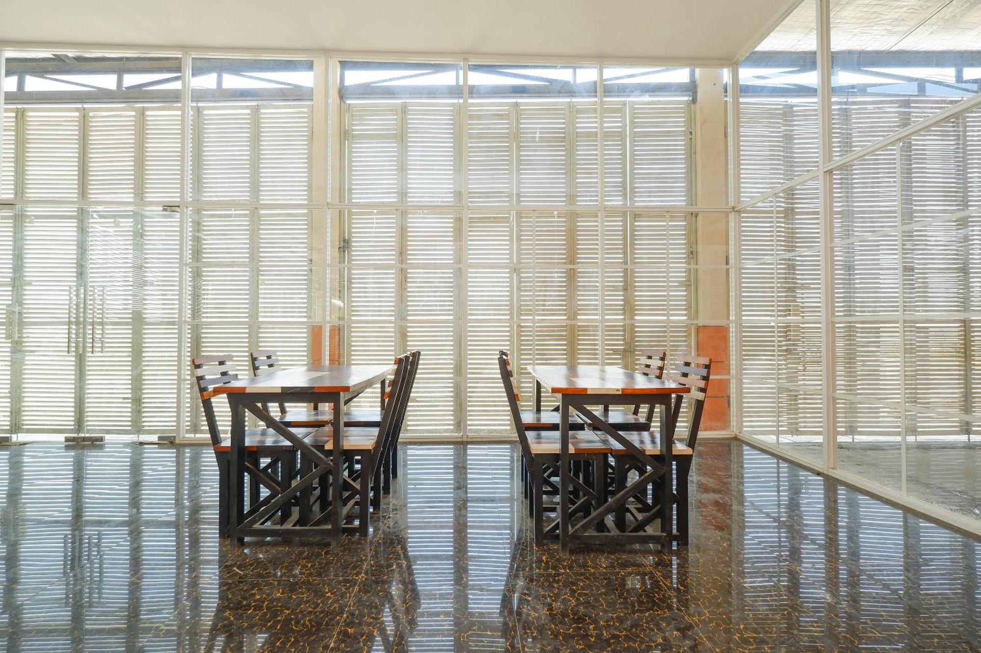Unta Residence Semarang Exterior foto