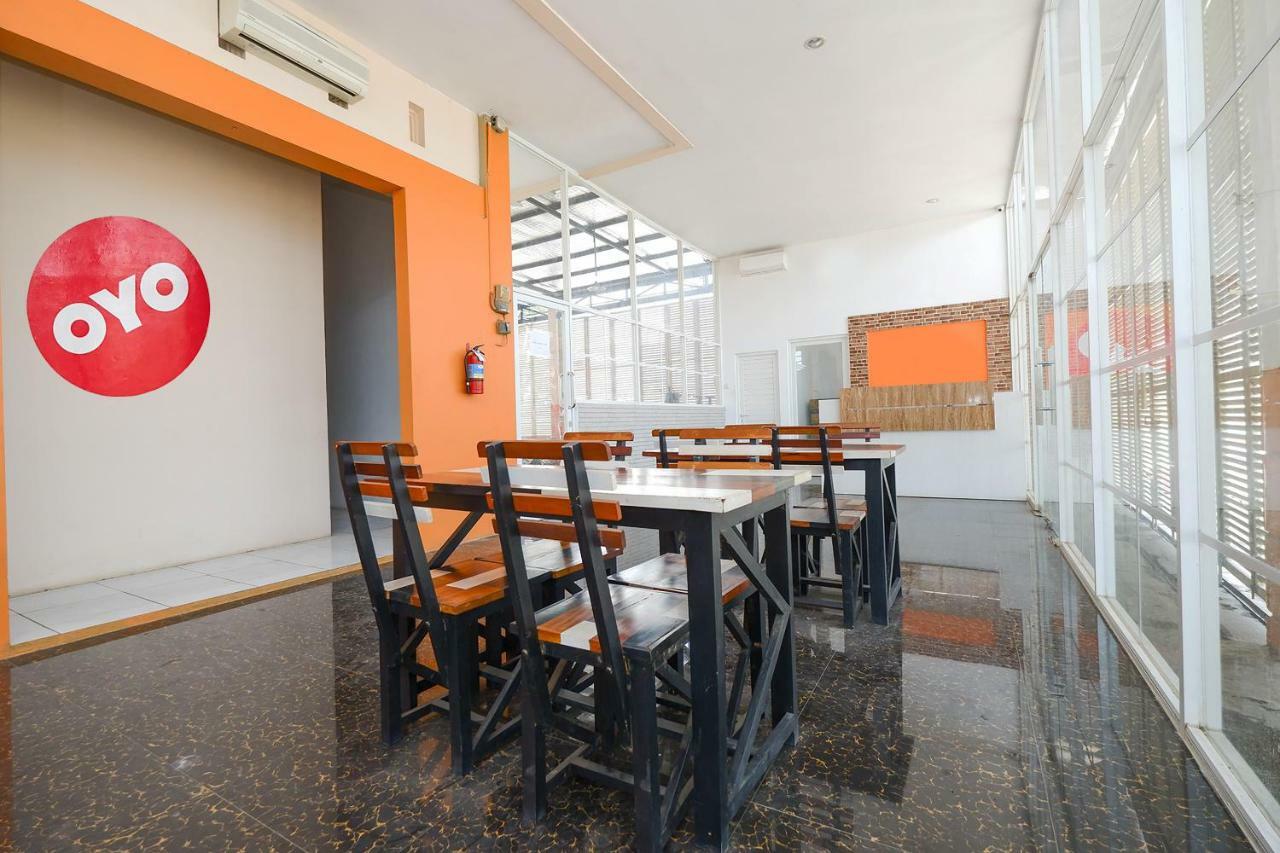 Unta Residence Semarang Exterior foto